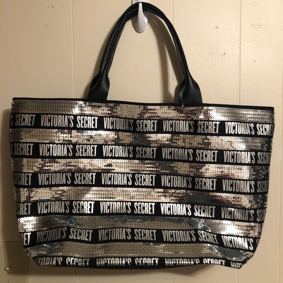 Victoria's Secret Handbags - Victoria’s Secret Tote Bag Victoria's Secret Handbags - Victoria’s Secret Tote Bag